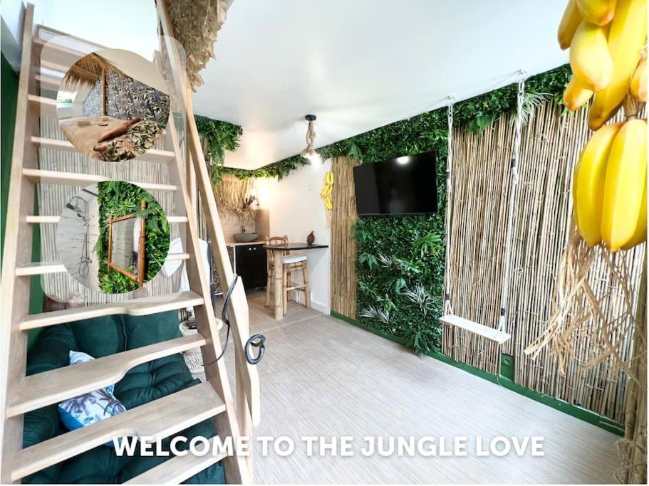 Nuit Dans La Jungle - Love Room Souppes-sur-Loing Exterior photo