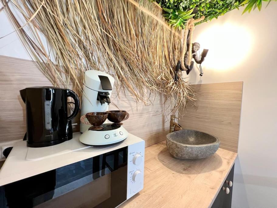 Nuit Dans La Jungle - Love Room Souppes-sur-Loing Exterior photo